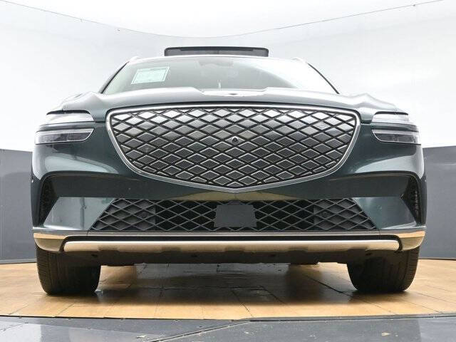 2024 Genesis Electrified GV70