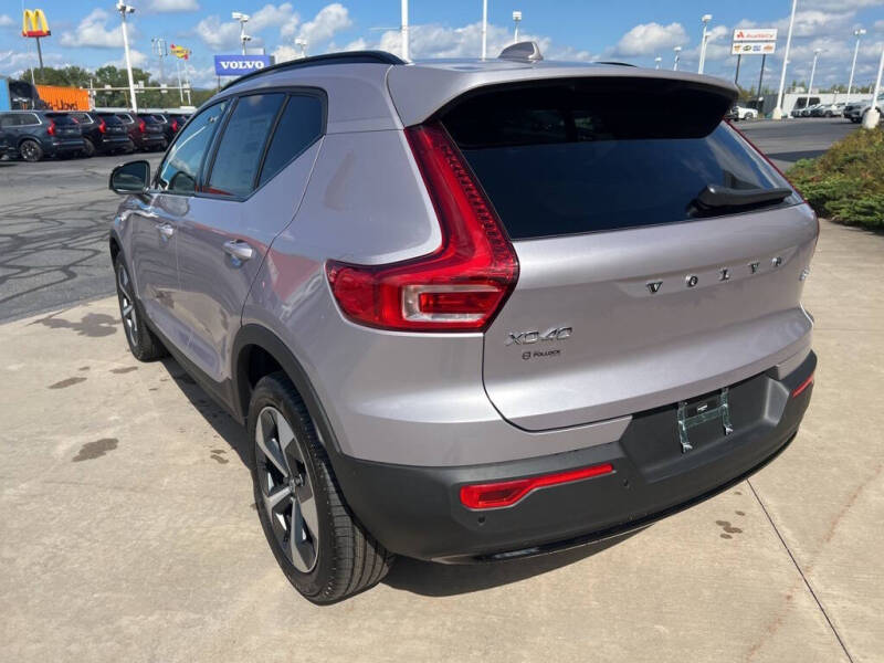 2026 Volvo XC40 B5 Plus