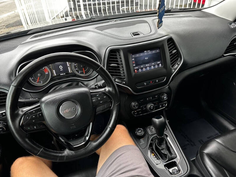 2021 Jeep Cherokee Altitude