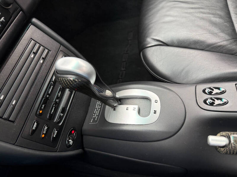 2000 Porsche 911 Carrera