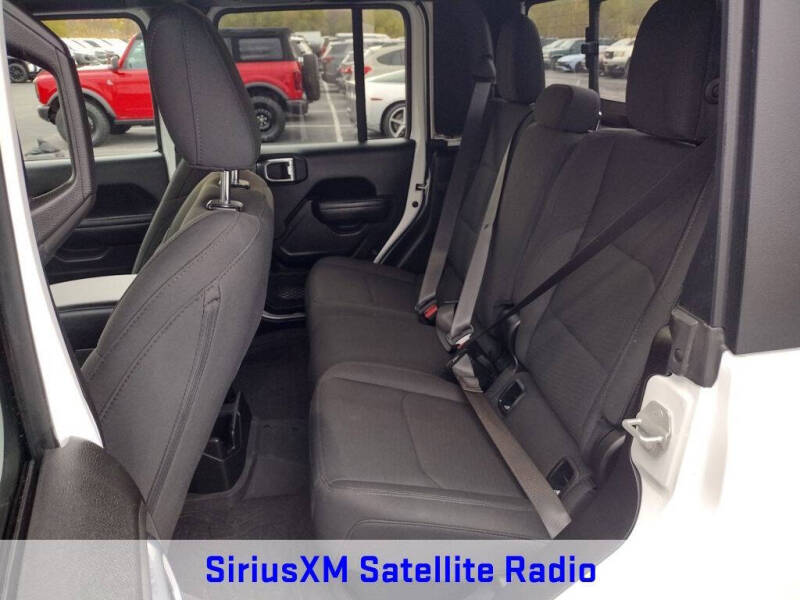 2023 Jeep Gladiator Willys