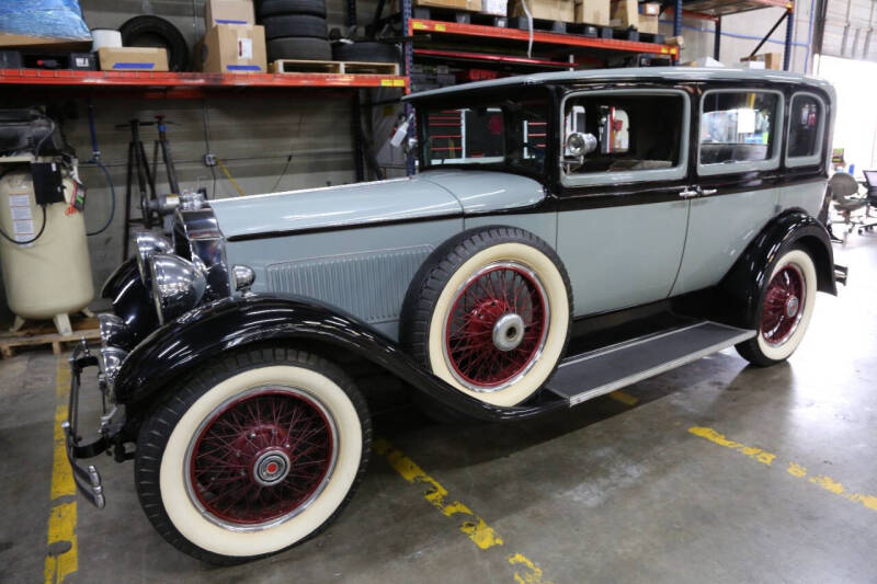 1929 Packard 8 LIMOUSINE