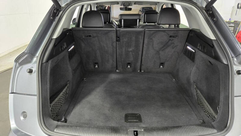 2019 Audi Q5 quattro Premium 45 TFSI