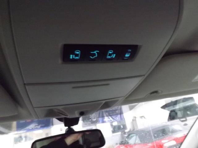 2010 Chrysler Town and Country Limited