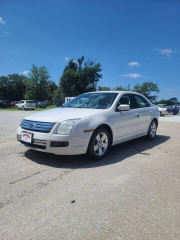 2008 Ford Fusion for sale at WESTSIDE GARAGE LLC in Keokuk IA