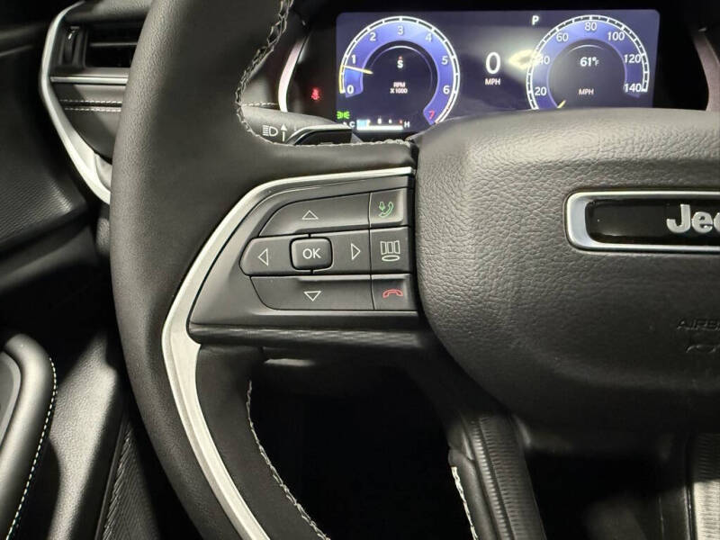 2025 Jeep Grand Cherokee Laredo X