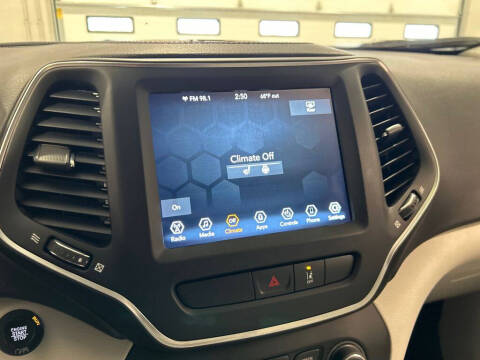 2022 Jeep Cherokee Latitude Lux