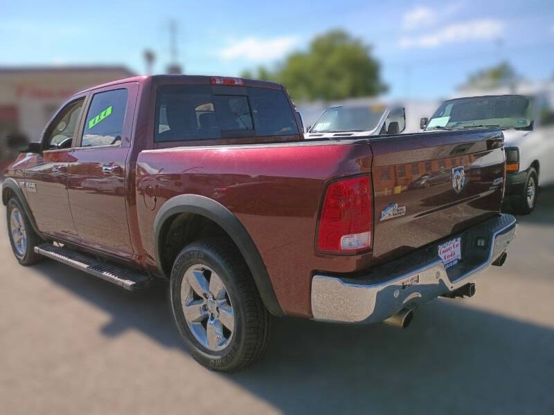 2017 RAM 1500 SLT