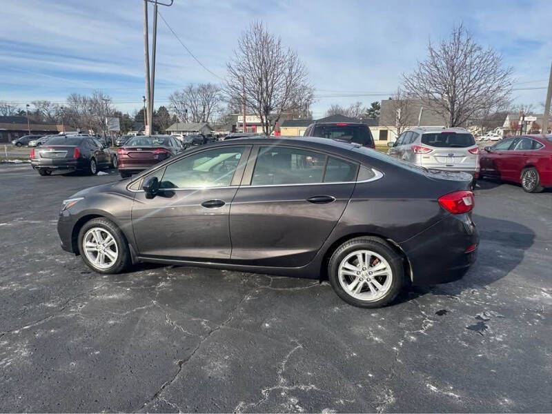 2017 Chevrolet Cruze LT Auto