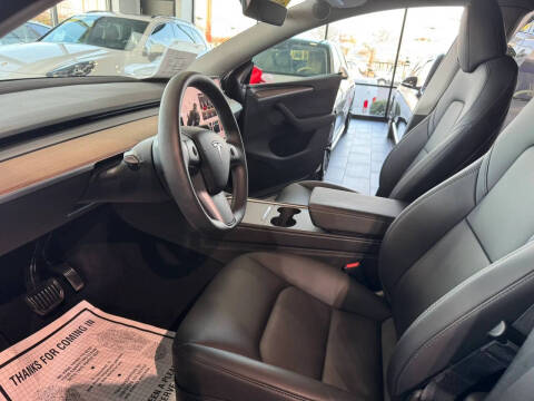 2024 Tesla Model Y Long Range