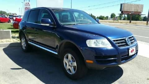 2004 Volkswagen Touareg for sale at HUM MOTORS in Caldwell ID