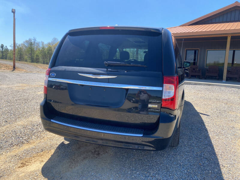 2013 Chrysler Town and Country for sale at TNT Truck Sales in Poplar Bluff MO