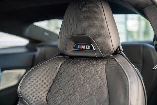 2020 BMW M8 19