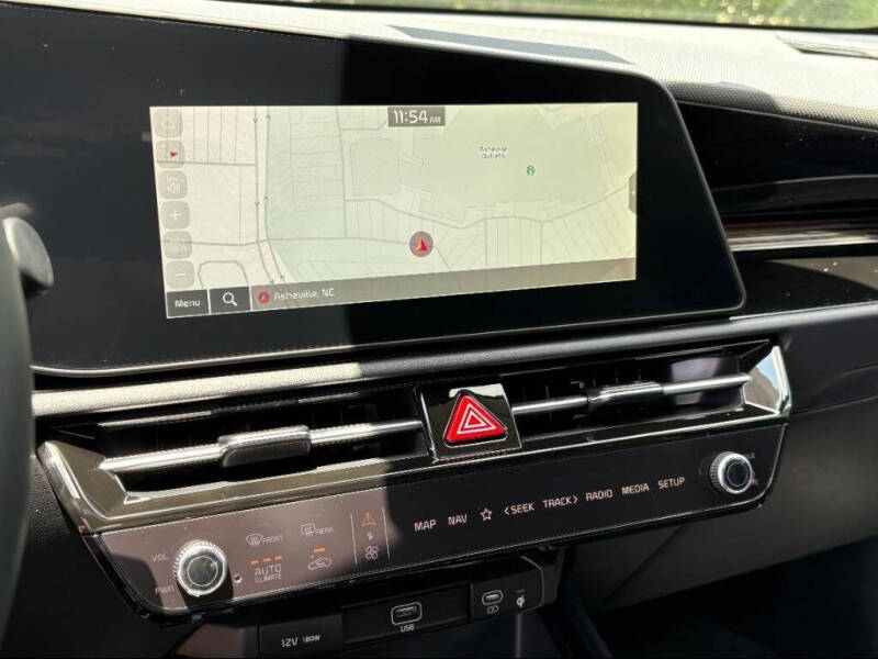 2025 Kia Niro EX Touring