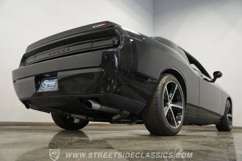2010 Dodge Challenger SRT8