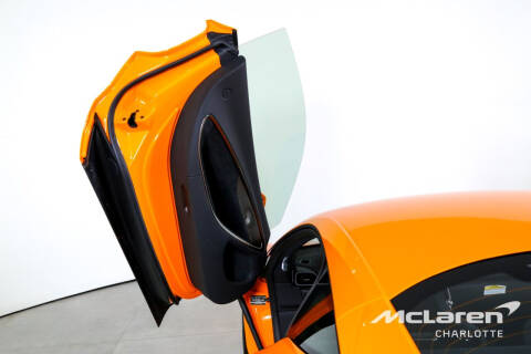 2024 McLaren Artura
