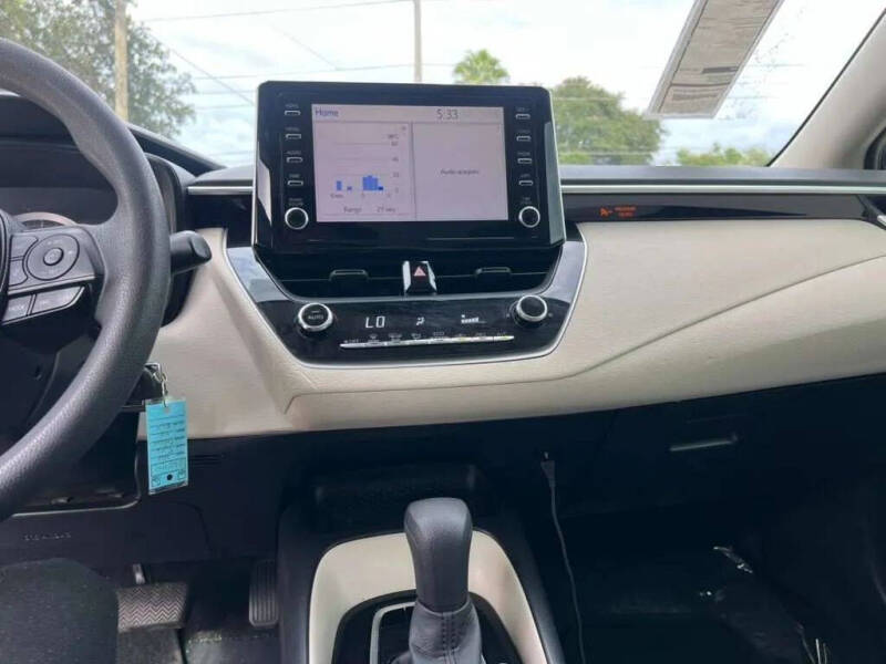 2020 Toyota Corolla LE