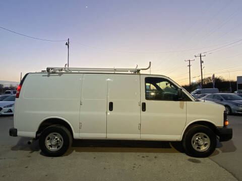 2016 Chevrolet Express 2500