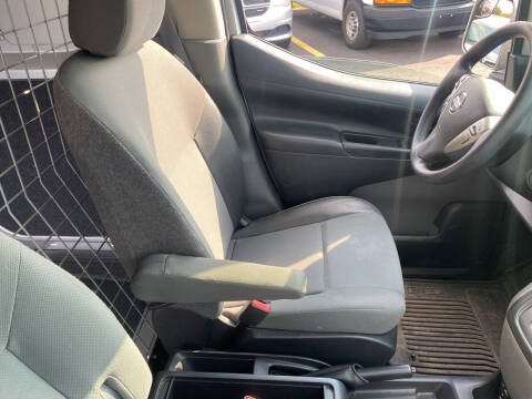 2019 Nissan NV200 SV