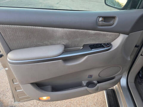 2009 Toyota Sienna LE 7-Passenger