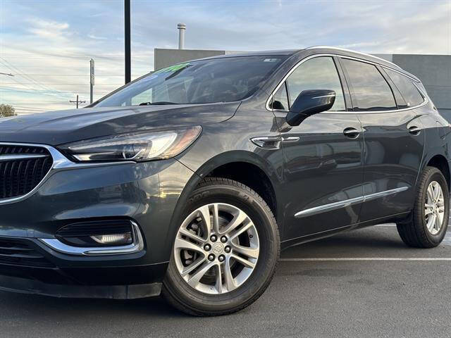 2020 Buick Enclave Essence