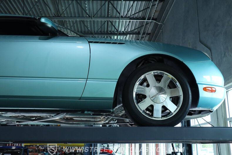 2002 Ford Thunderbird Deluxe