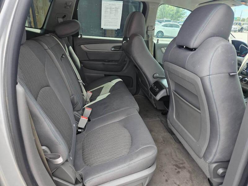 2017 Chevrolet Traverse LS