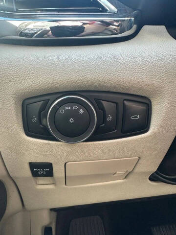 2017 Lincoln Continental Select