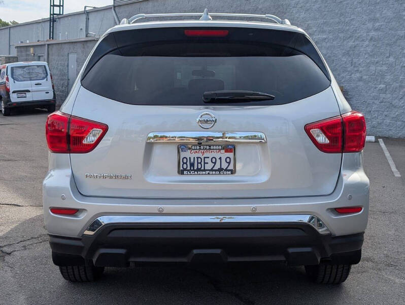 2020 Nissan Pathfinder S