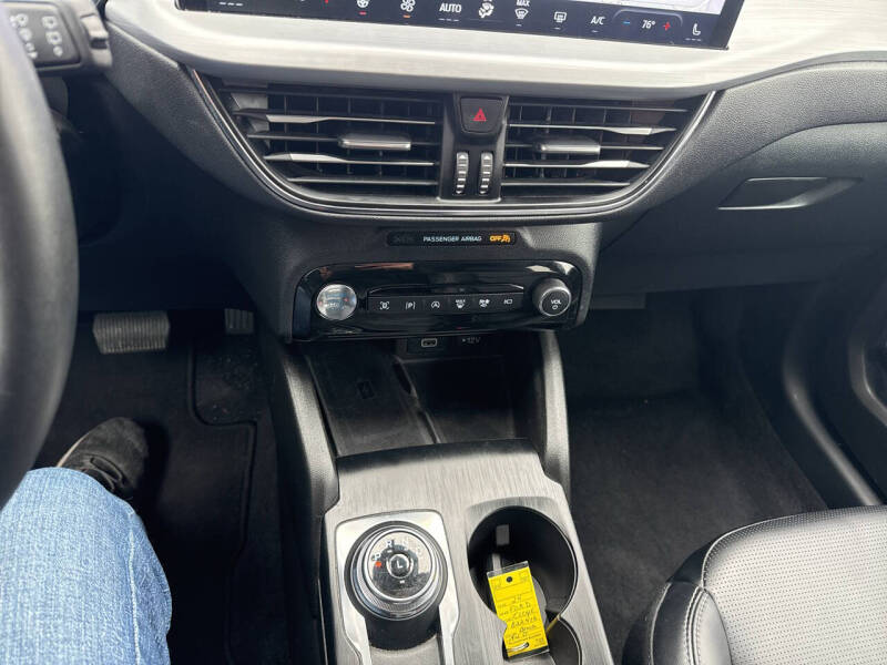 2024 Ford Escape Platinum