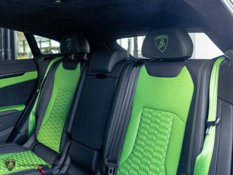 2022 Lamborghini Urus