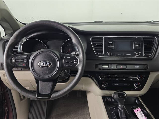2016 Kia Sedona LX