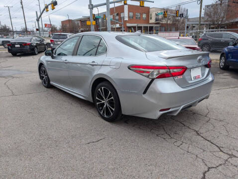 2019 Toyota Camry SE