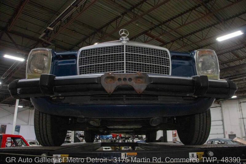 1975 Mercedes-Benz 280-Class