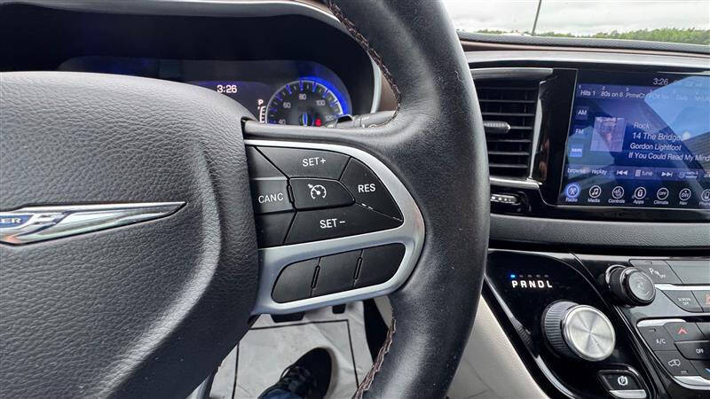 2017 Chrysler Pacifica Touring-L Plus