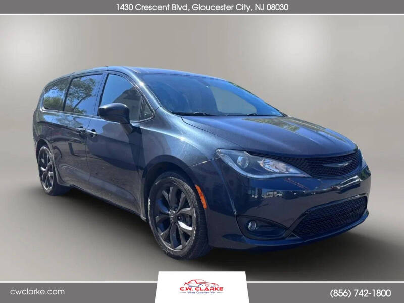 2020 Chrysler Pacifica Touring
