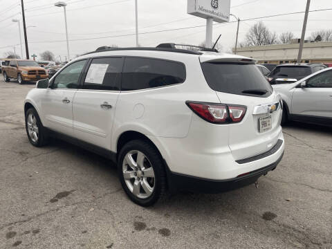 2017 Chevrolet Traverse LT