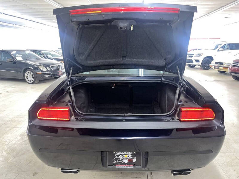 2012 Dodge Challenger SXT