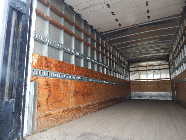 2016 Freightliner M2 106