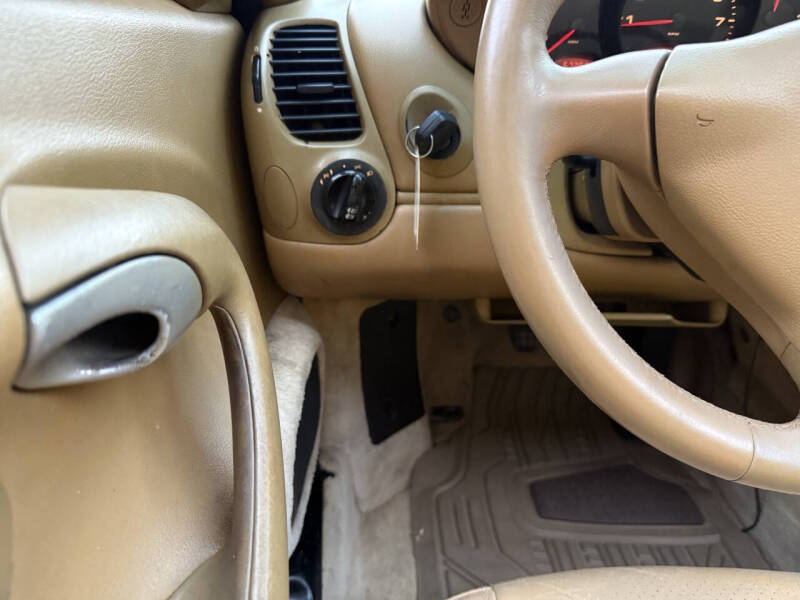 2000 Porsche 911 Carrera