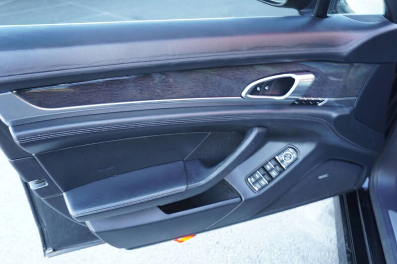 2014 Porsche Panamera Turbo Executive