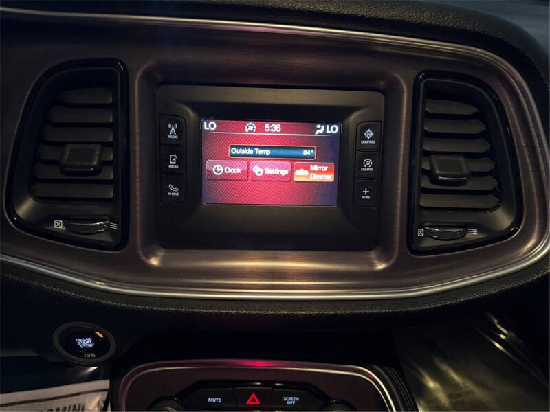 2017 Dodge Challenger SXT