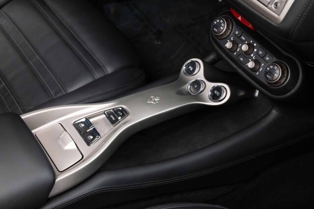 2010 Ferrari California