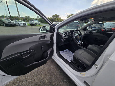 2020 Chevrolet Sonic LT