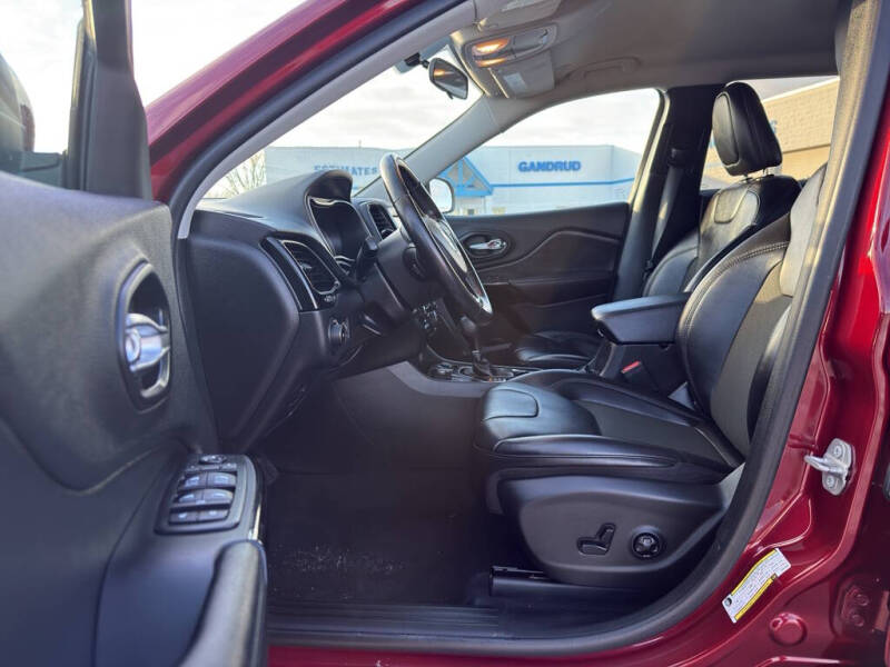 2020 Jeep Cherokee Altitude