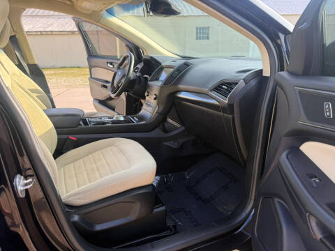 2020 Ford Edge SE
