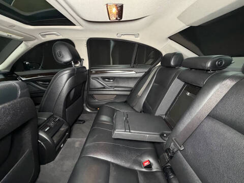 2016 BMW 5 Series 528i