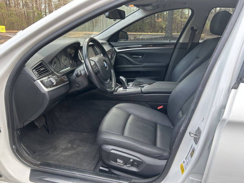 2016 BMW 5 Series 528i