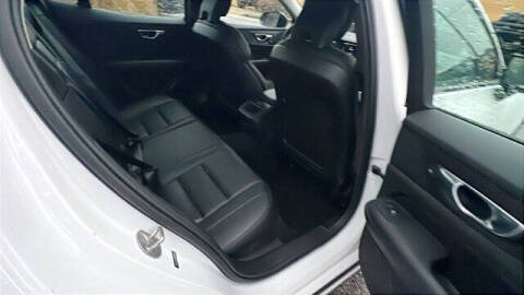 2024 Volvo S60 B5 Core Dark Theme