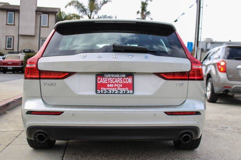 2020 Volvo V60 T5 Momentum